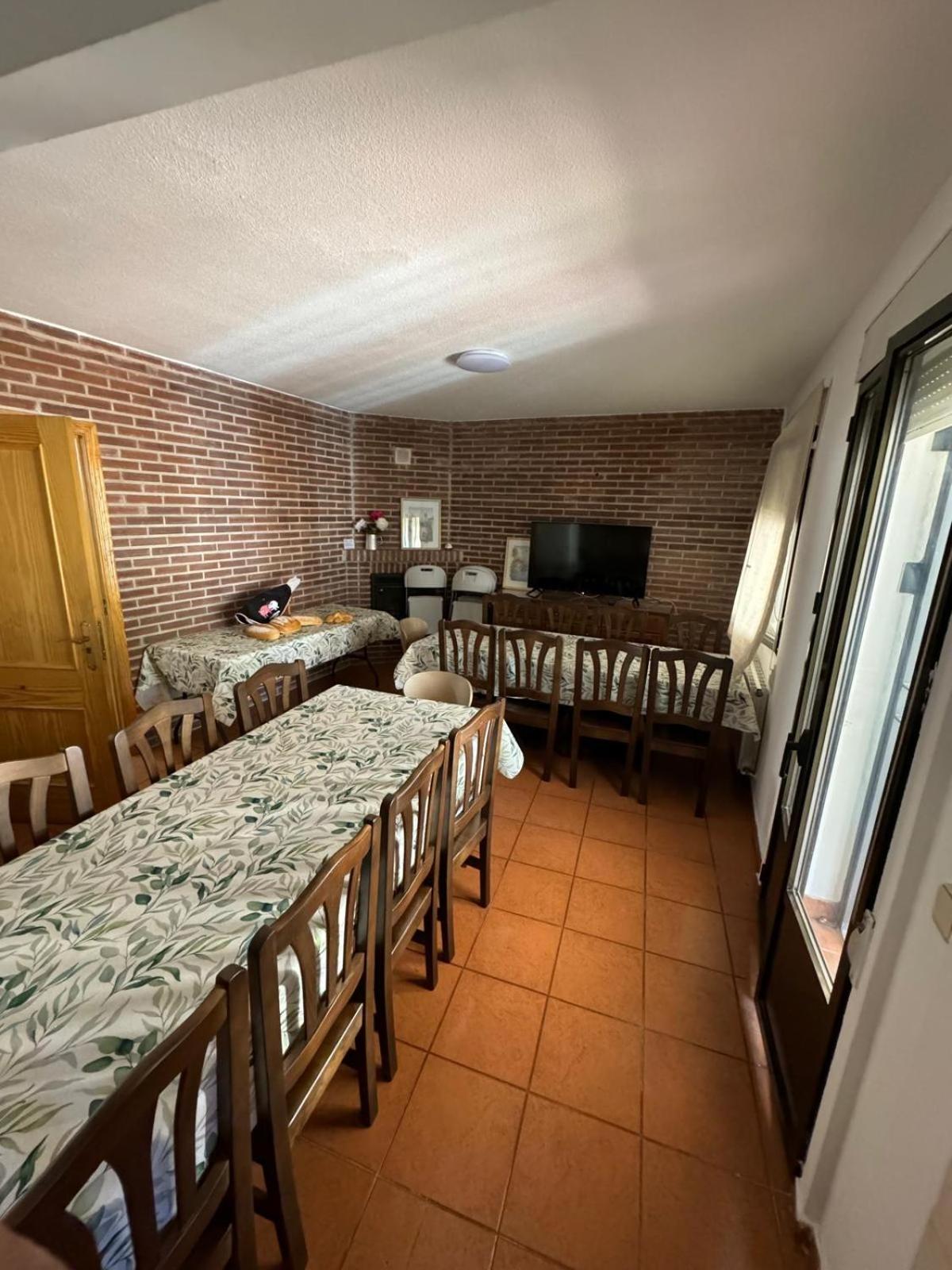 Apartamentos Rurales Flor De La Alcarria Brihuega Luaran gambar